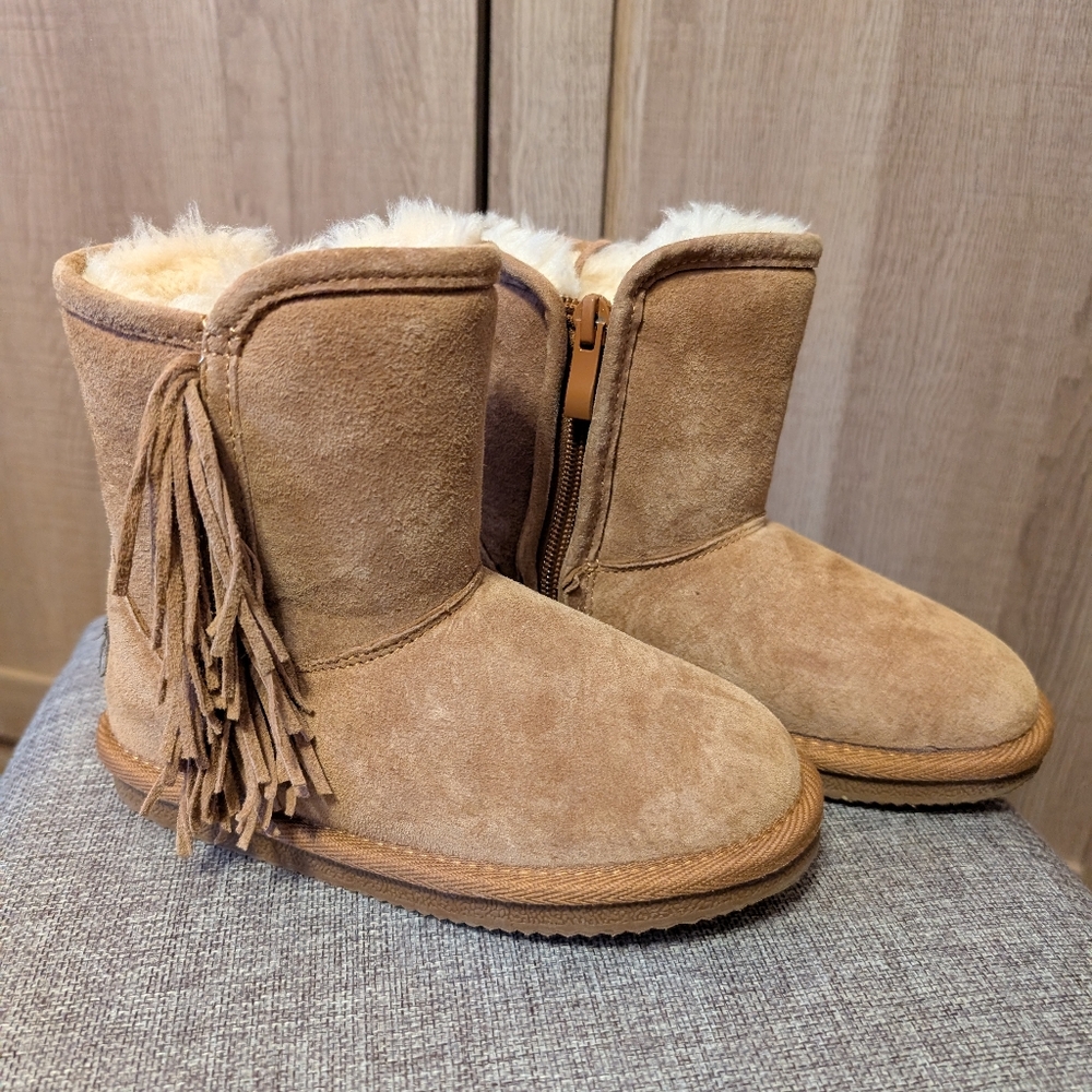 Lamo Tan Suede Fringe Boots